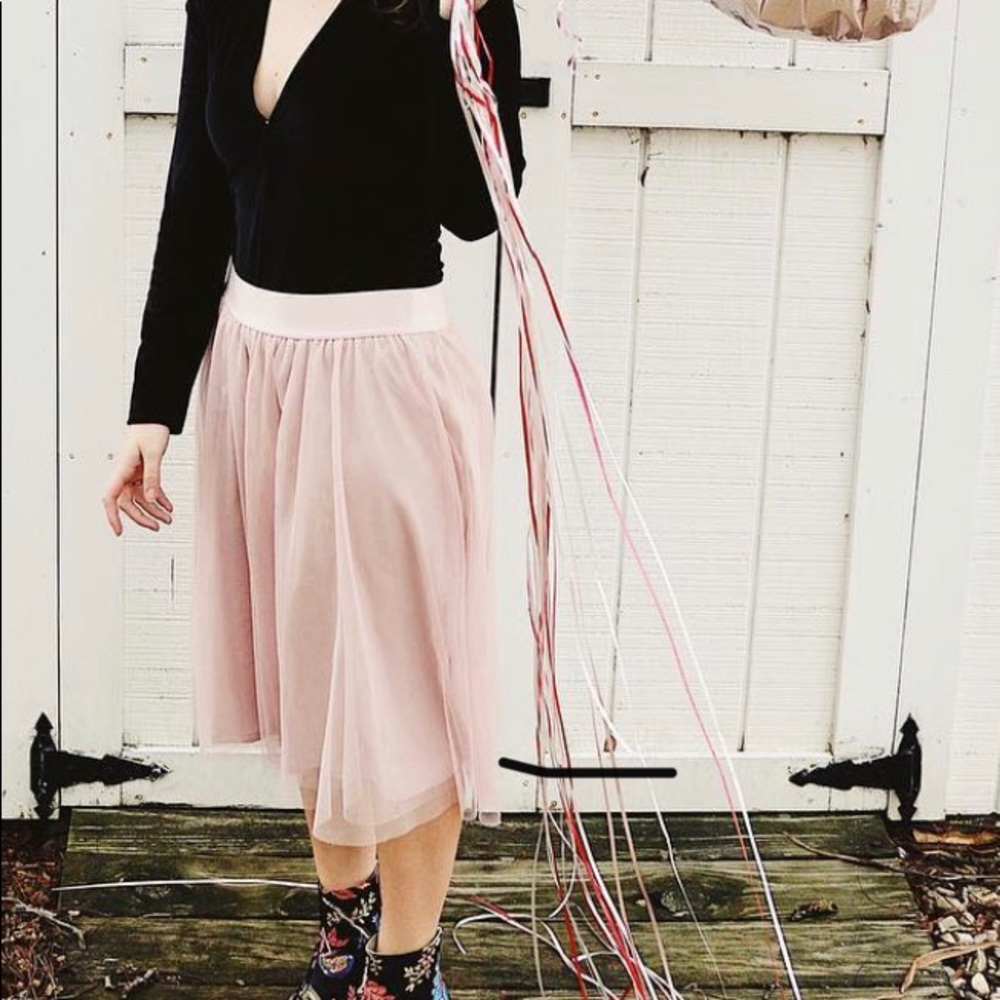 Express tulle midi skirt